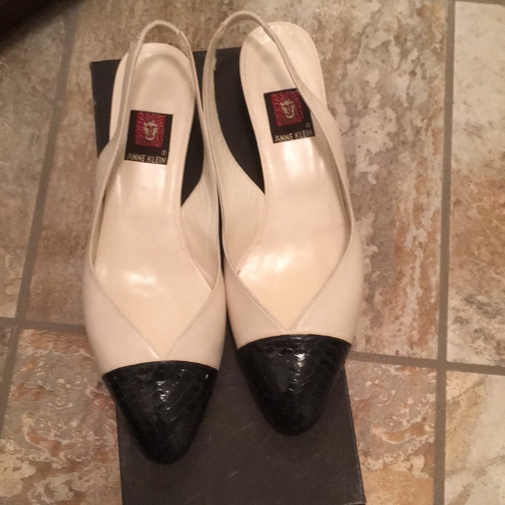 Anne Klein vintage shoes